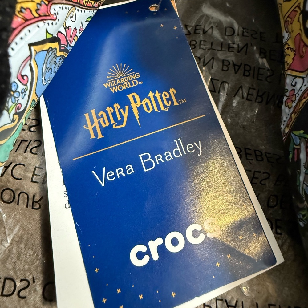 NWT CROCS X Vera Bradley X Harry Potter Crocs- W11 M9 - Picture 7 of 7